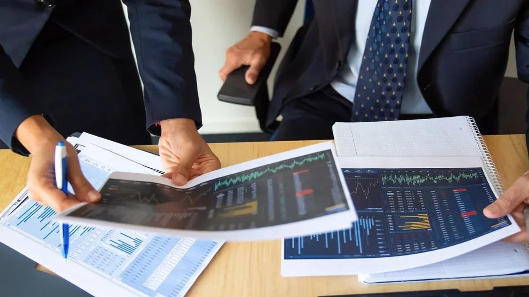 Tìm Hiểu Về Broker Chứng Khoán: Lựa Chọn Nào Tốt Nhất Cho Nhà Đầu Tư Việt?